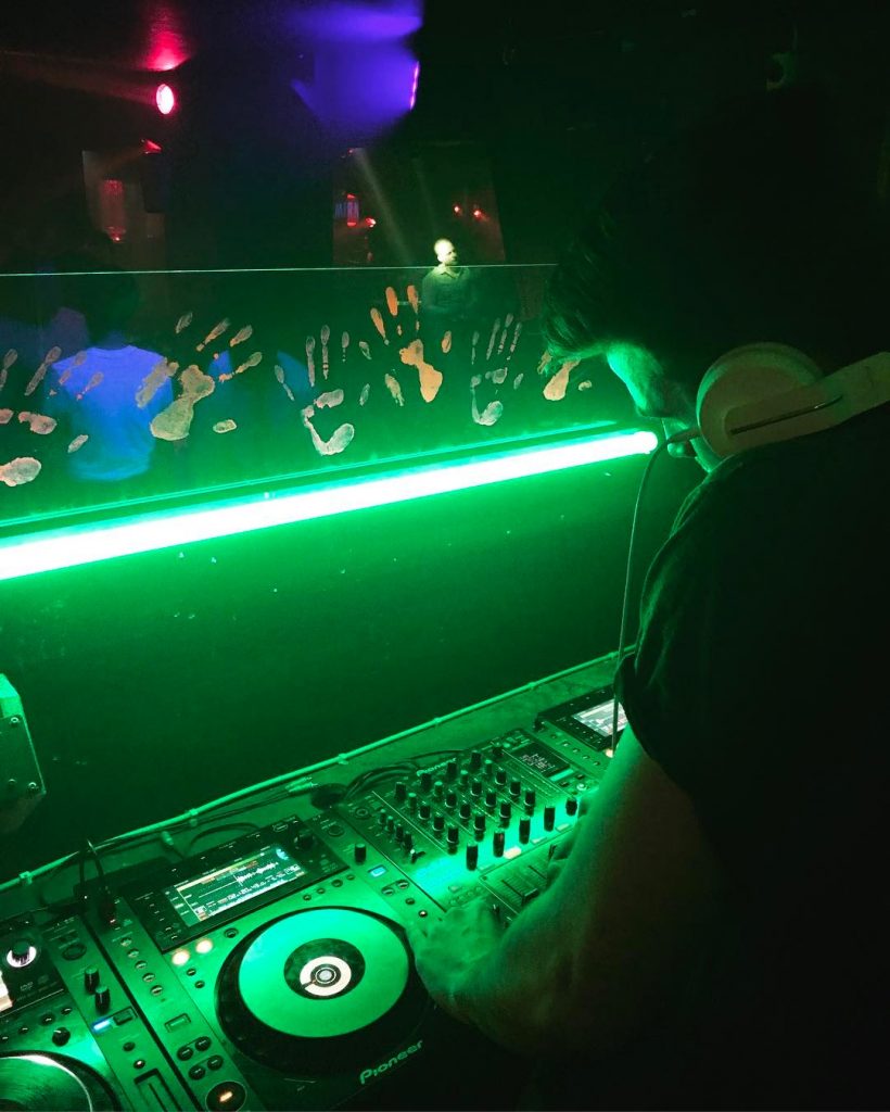 dj-for-hire-playing-in-stuttgart